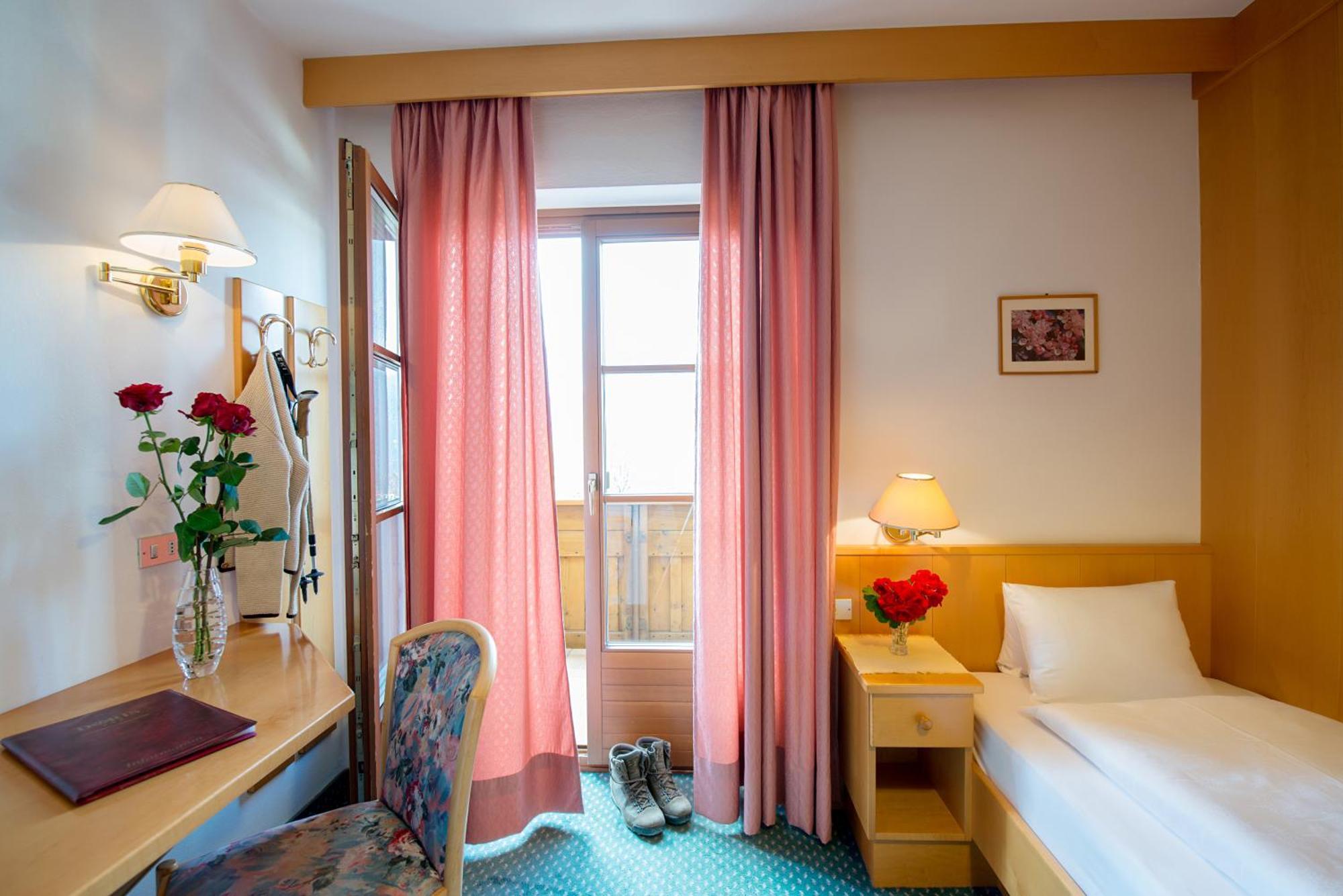 Hotel Garni Doris Castelrotto Ruang foto