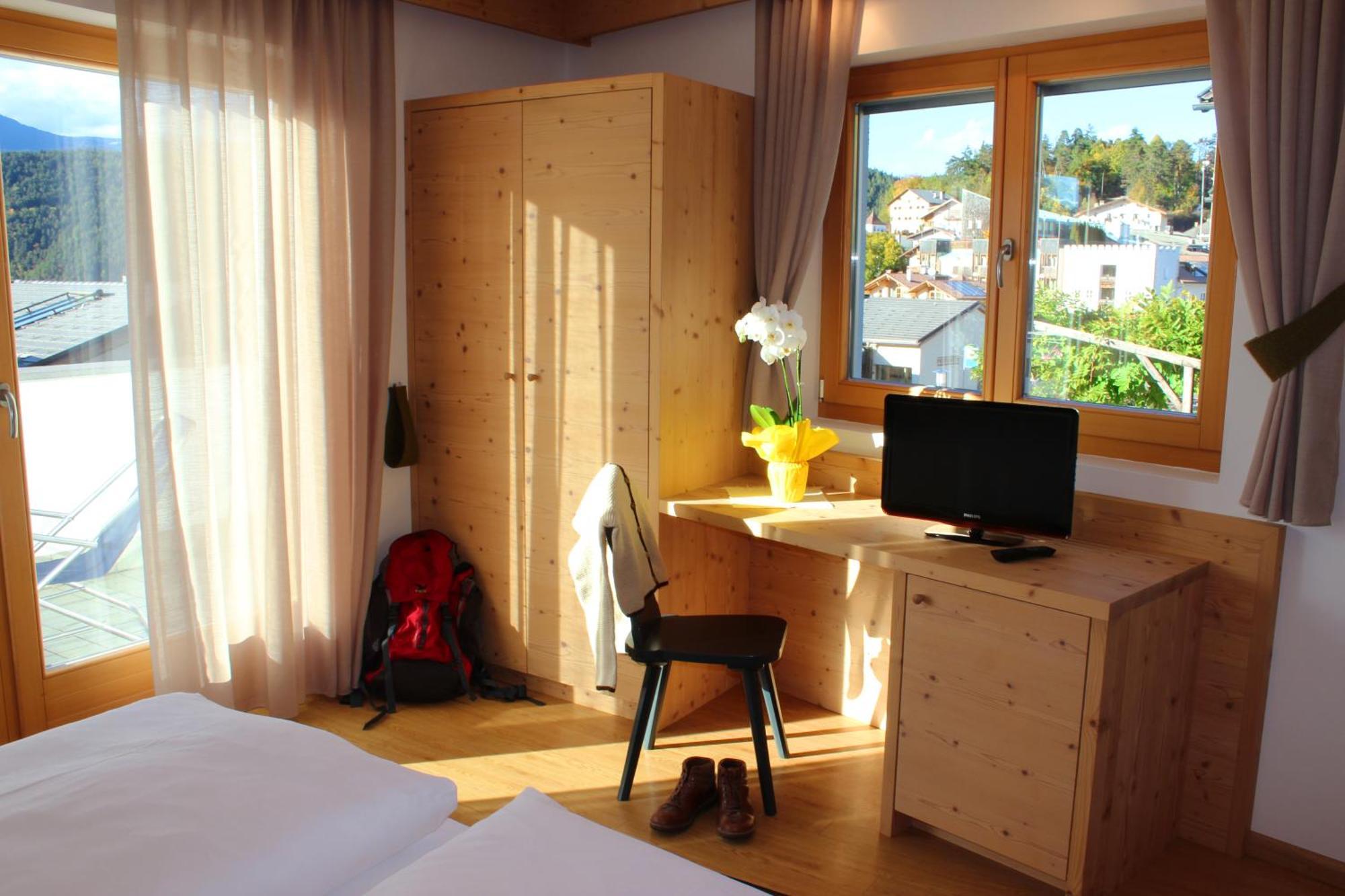 Hotel Garni Doris Castelrotto Ruang foto