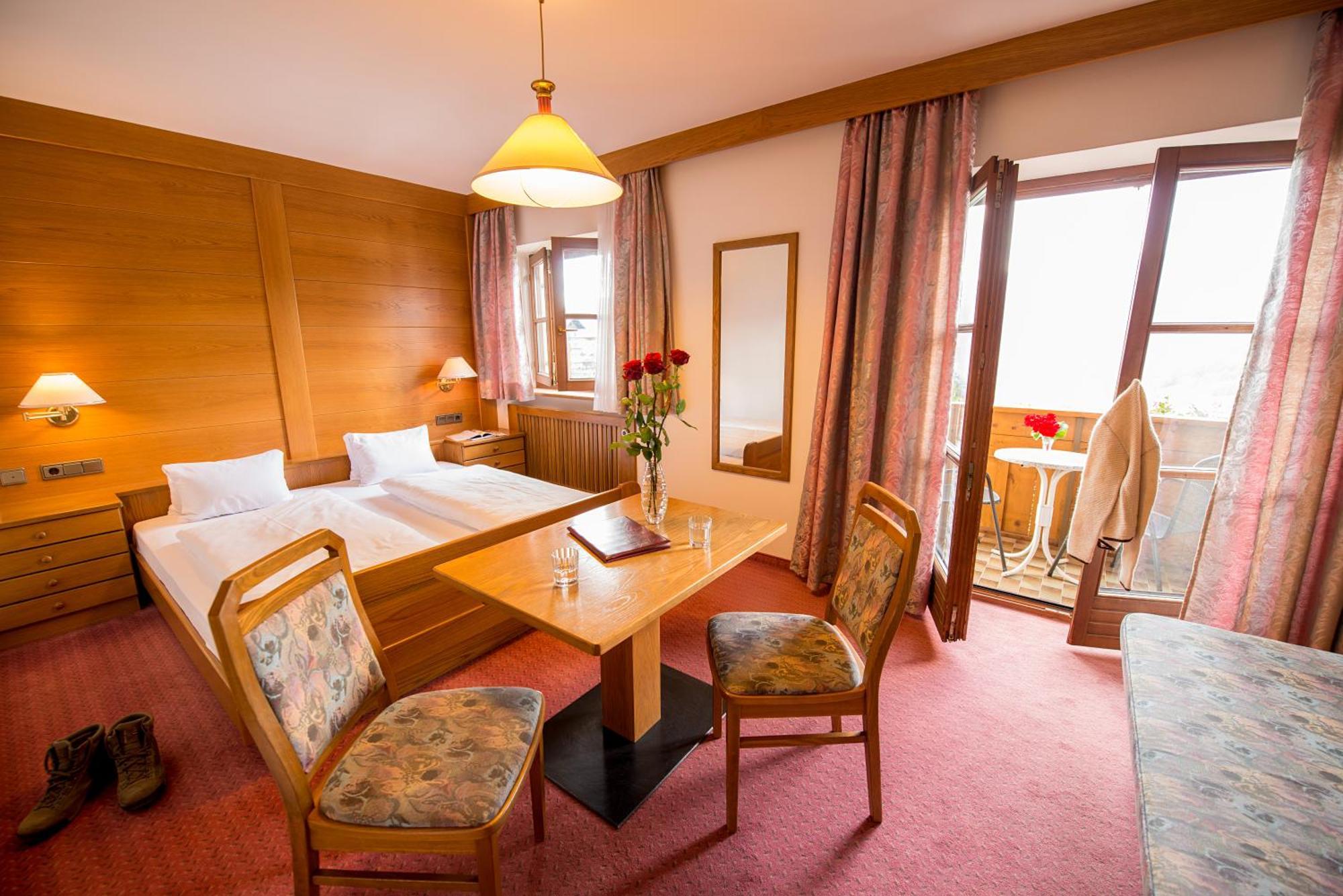 Hotel Garni Doris Castelrotto Ruang foto