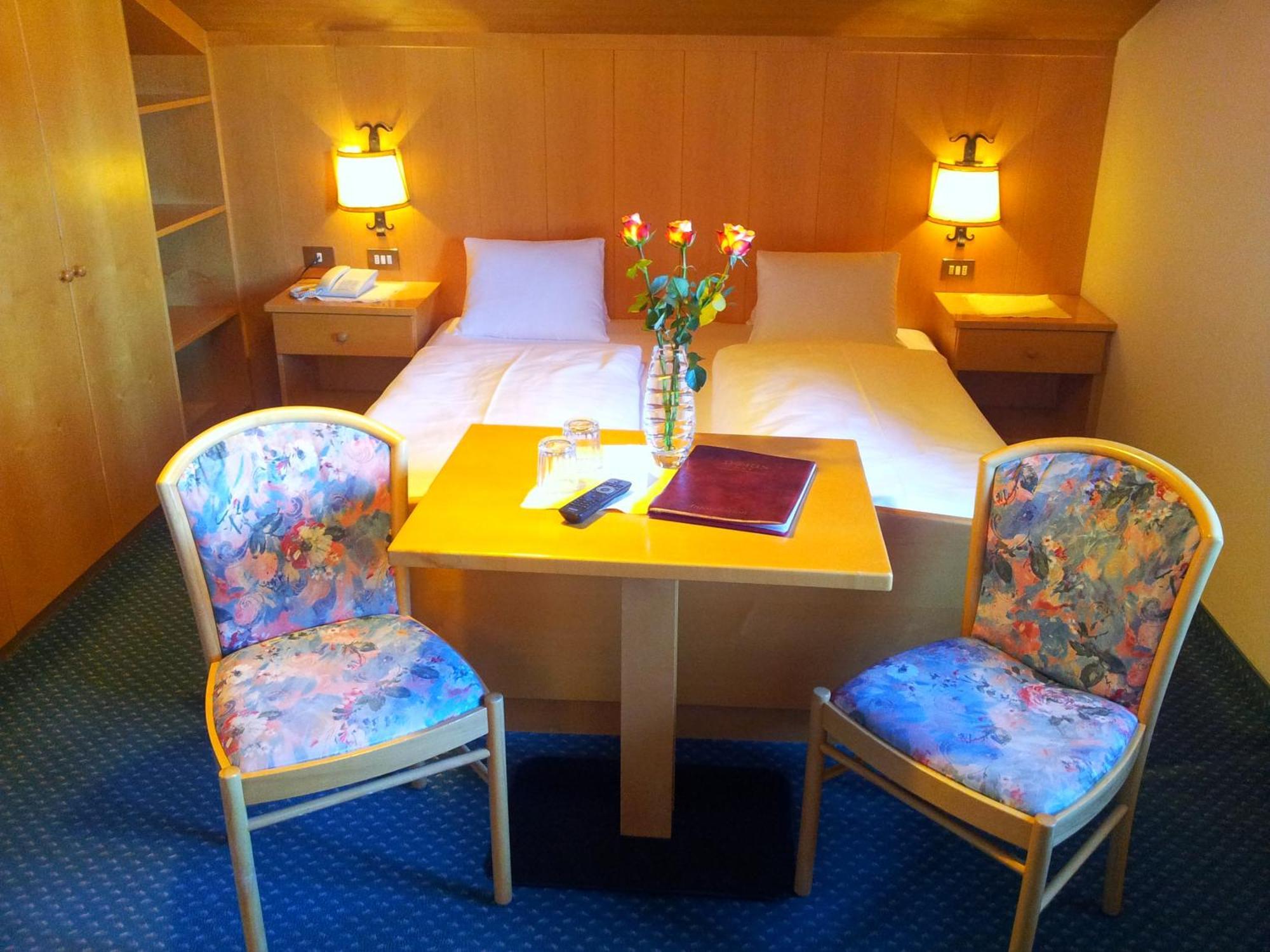 Hotel Garni Doris Castelrotto Ruang foto